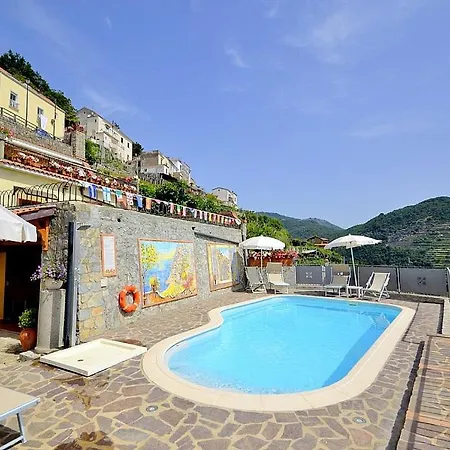 Sleeps 4 Pool Wifi 아파트