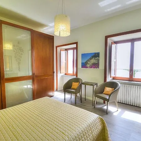 아파트 Sleeps 4 Pool Wifi 스칼라