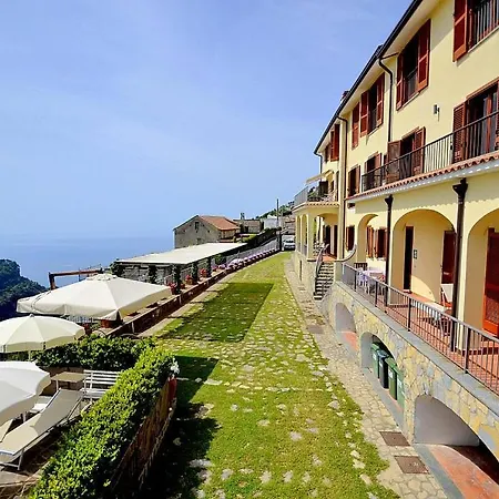 Sleeps 4 Pool Wifi 아파트 *
