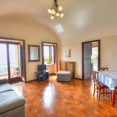 아파트 Sleeps 4 Pool Wifi 스칼라