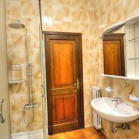 Sleeps 4 Pool Wifi *
